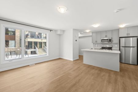 For Lease - 1108 Creekway Private, Kanata, Ontario - Photo 2