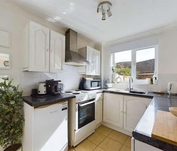 Warblington Close, Tadley, RG26 - Photo 5