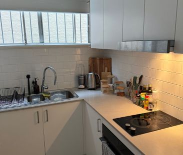 Furnished ground floor studio - Photo 2