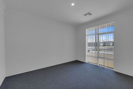 Brand New Four Bedroom Home in Baldivis - Photo 3