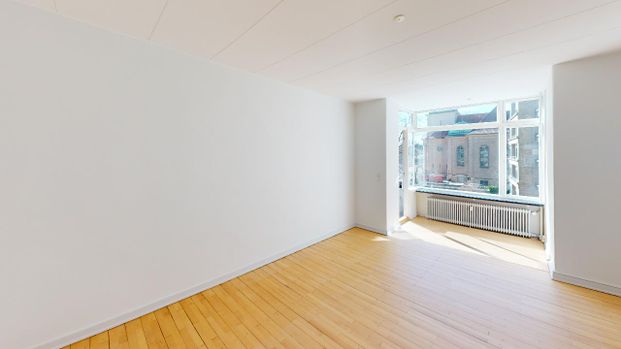 Indbydende lejlighed i hjertet af Aalborg med nærhed til park og byliv - Photo 1