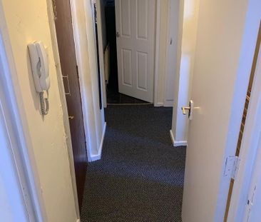 1 bedroom ground floor flat to rent - Photo 2