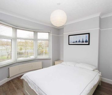 4 bedroom terraced house to rent - Photo 6