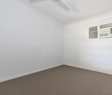 Fresh, Low-Maintenance Living in a Convenient Rosslea Location! - Photo 2