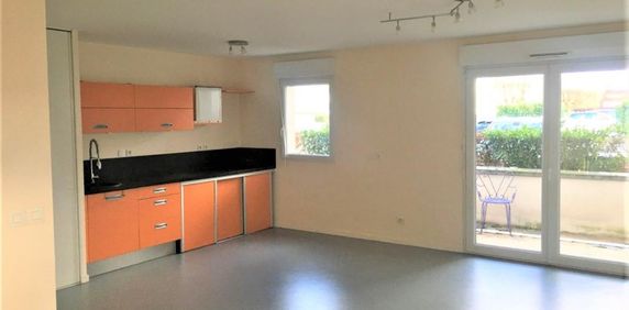 Location Appartement 3 pièces 62m² LA CHAUSSEE ST VICTOR 41260 - Photo 2