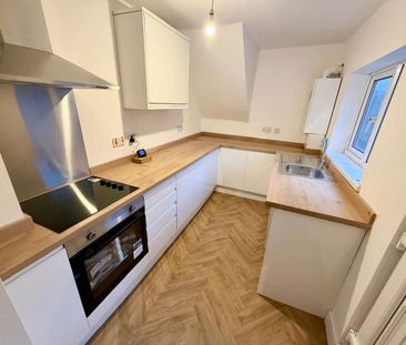 2 bedroom flat to rent - Photo 6