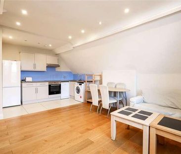 Woodville Gardens, London, W5 - Photo 1