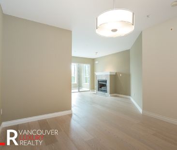 Condo in North Vancouver, BC - Photo 6