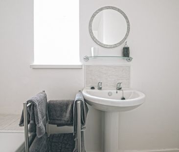 2 Bed Semi-Detached House, Sutton Approach, LS14 - Photo 5