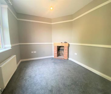 2 bedroom semi-detached house to rent - Photo 5