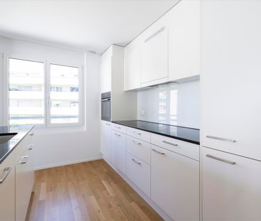 "Grosszügig, sonnig und nah am Walensee" - Photo 1