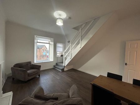 2 bedroom maisonette to rent - Photo 5