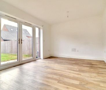 3 bedroom semi-detached house to rent - Photo 6