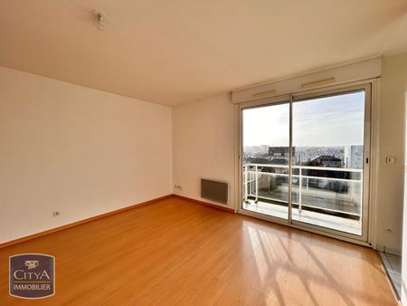 Location Appartement 1 pièce 28m² LAVAL 53000 - Photo 2