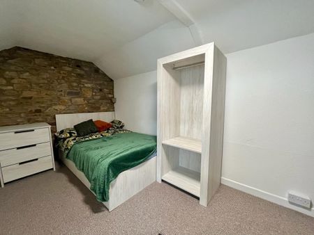 4 bedroom private hall to rent - Photo 5