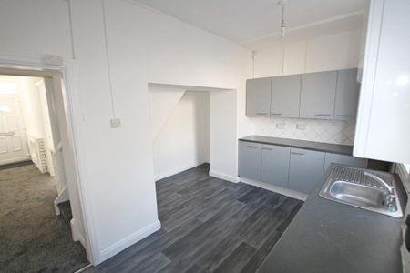 2 bedroom terraced house to rent - Photo 5