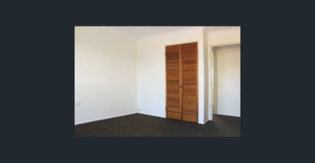 Conveniently Located 2 Bedroom Unit - Photo 2