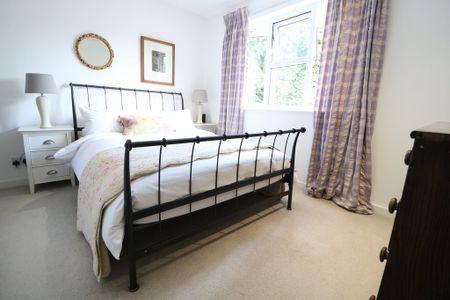 Nursery Close, Capel, Dorking, RH5 - Photo 4