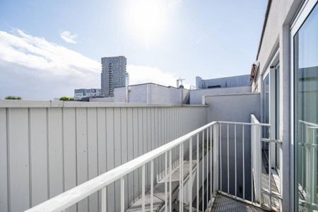3 bedroom flat to rent - Photo 2