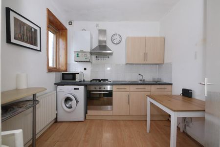 Studio to rent - Photo 4