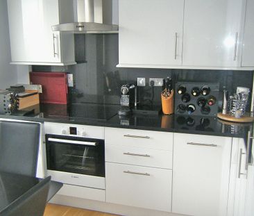 1 Bed Flat, Dufours Place, W1F - Photo 1