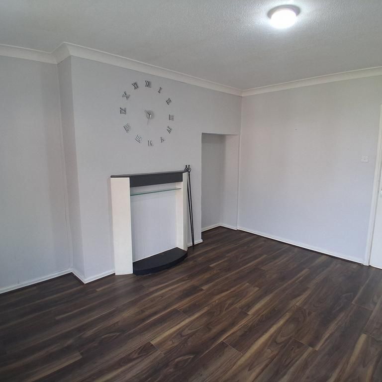 2 bedroom semi-detached house to rent - Photo 1
