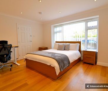 4 bedroom semi-detached house to rent - Photo 6