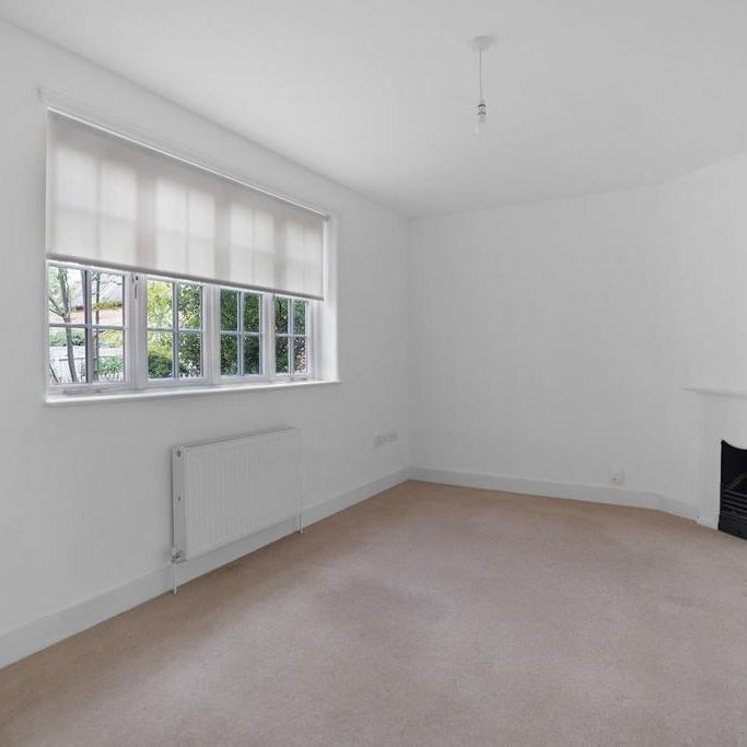 2 bedroom maisonette to rent - Photo 1