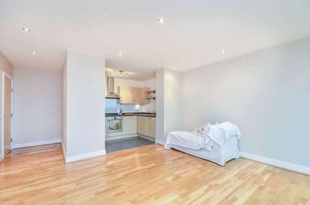 Albemarle Road, Beckenham, BR3 - Photo 1