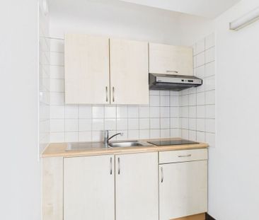 Appartement te huur in La Louvière voor € 605 met 1 slaapkamer - Photo 1
