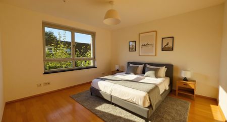 Hochwertig, zeitlos und stimmig!4-Zi. Wohnung mit Einbauküche & Sonnenterrasse. - Photo 4