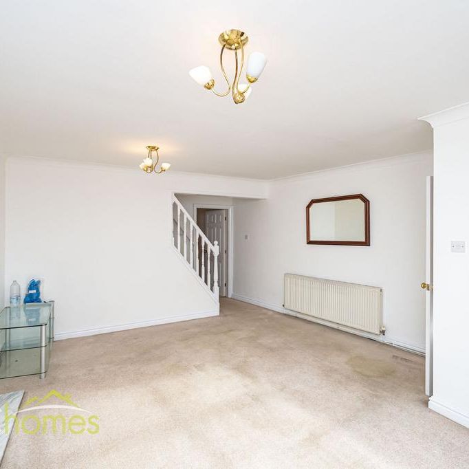 3 bedroom semi-detached house to rent - Photo 1