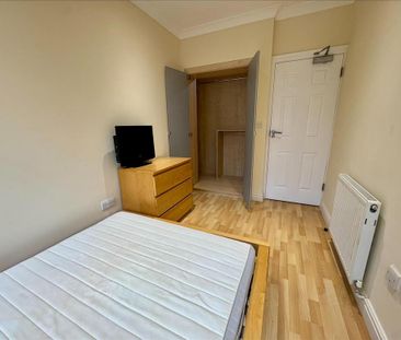 1 bedroom in a house share to rent - Photo 5