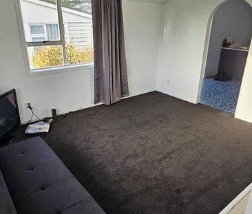 Stand-alone family home in Waitangirua - Photo 1