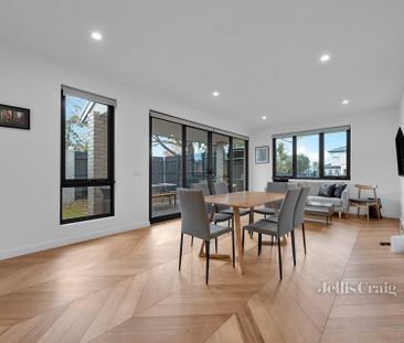 12 Alison Street, Mount Waverley - Photo 2