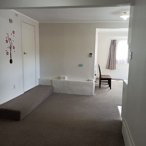 Ready to move in - 1 Bed + Study Unit in St Lukes - Photo 1