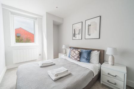 1 bedroom serviced apartment to rent - Photo 3