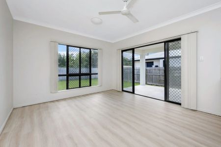 Comfortable Living in Kelso - Photo 4