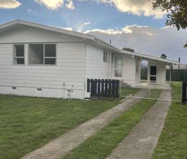 3 bedroom home - Photo 1