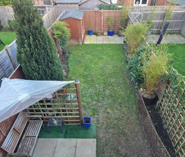 Laurel Close, Worthing - Photo 1