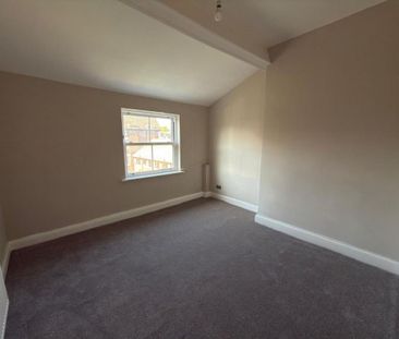 4 bedroom flat to rent - Photo 6