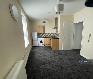 1 bedroom flat to rent - Photo 6