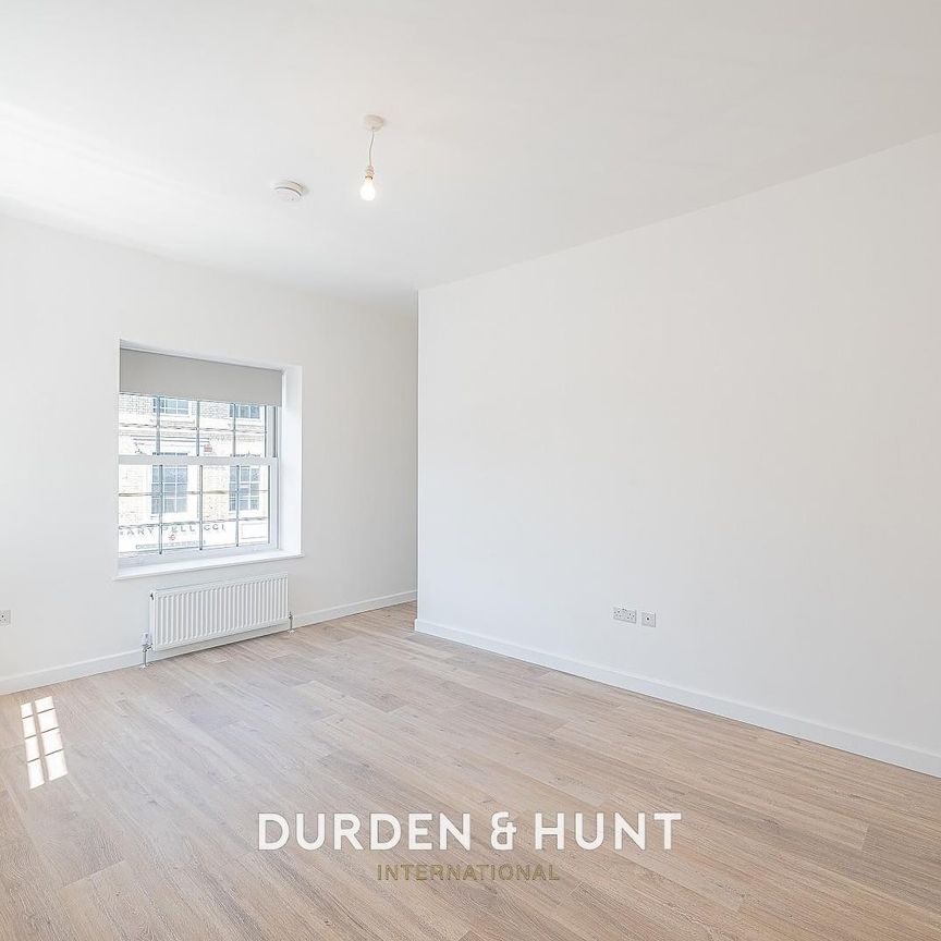 High Street, Ongar - Photo 1