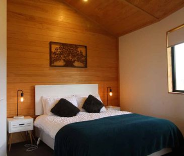 Easy Living on Kanuka Lane - Photo 5