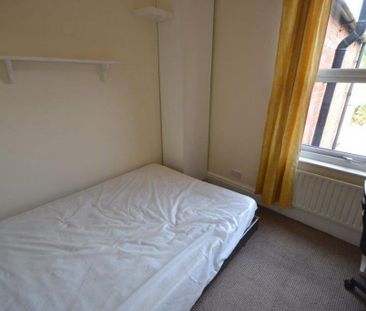 3 bedroom terraced house to rent - Photo 5