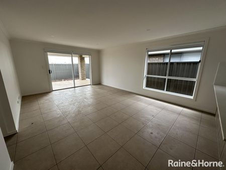 3 Bernhard Street, Munno Para West, SA 5115 - Photo 4