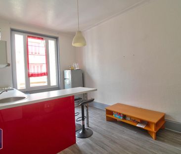 Location Appartement 2 pièces 33m² ST ETIENNE 42000 - Photo 2