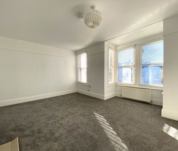 Cromwell Road, Canterbury - Photo 1