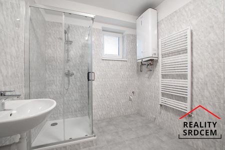 Pronájem bytu 2+kk 48 m² - Fotografie 5