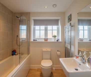 2 bedroom apartment to rent - Photo 6